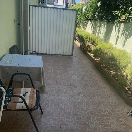 נובליה Apartments Svekric מראה חיצוני תמונה