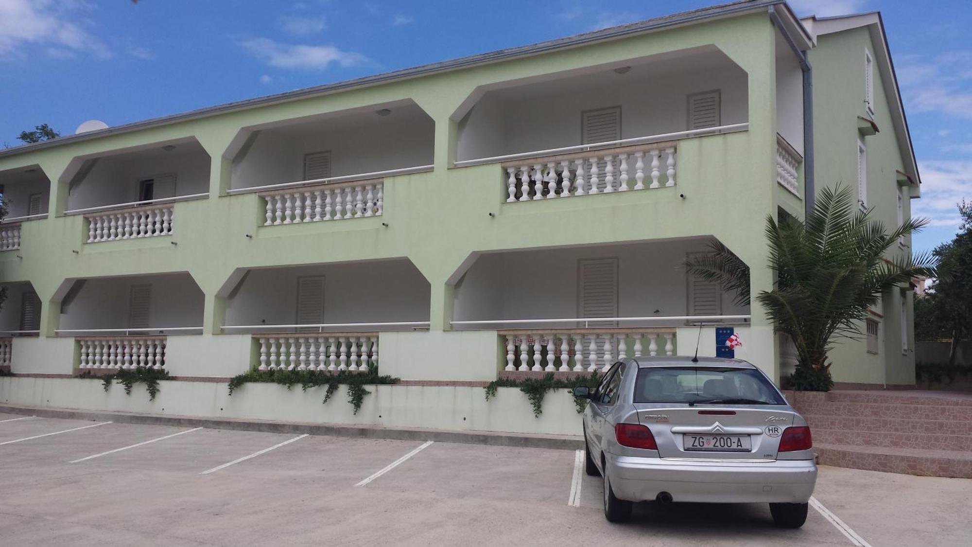 נובליה Apartments Svekric מראה חיצוני תמונה