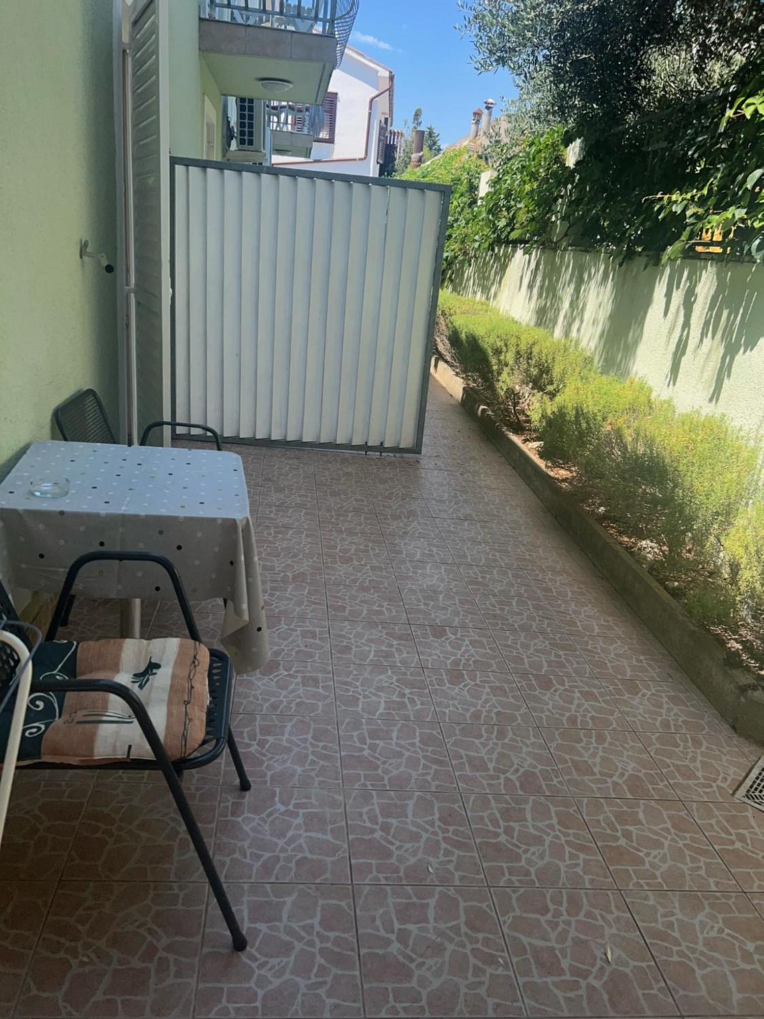 נובליה Apartments Svekric מראה חיצוני תמונה
