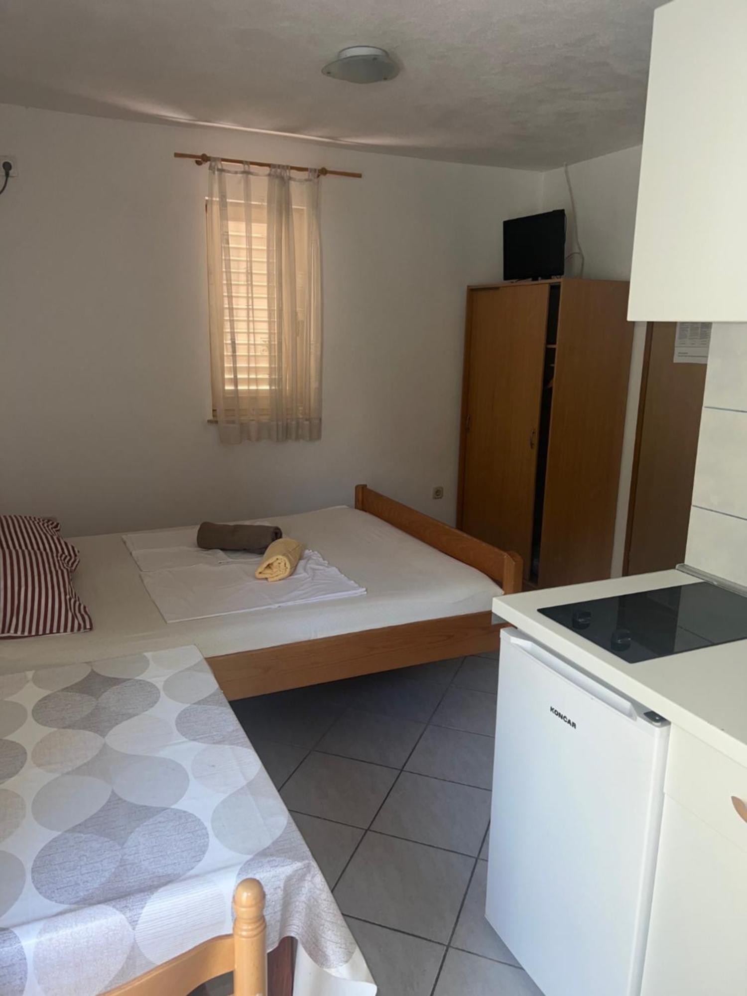 נובליה Apartments Svekric מראה חיצוני תמונה